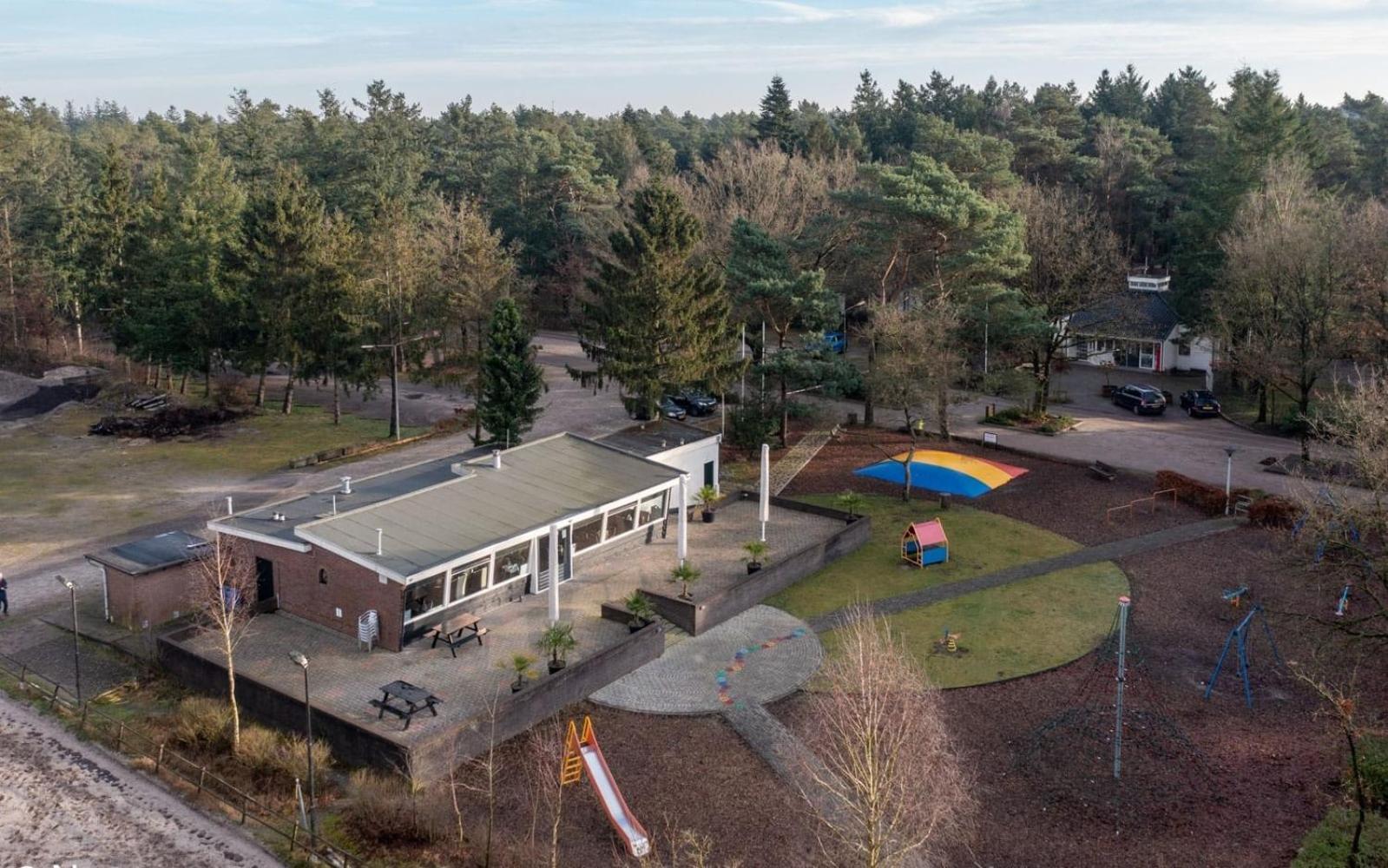 Prachtig Chalet In De Bossen นึนชเปท ภายนอก รูปภาพ