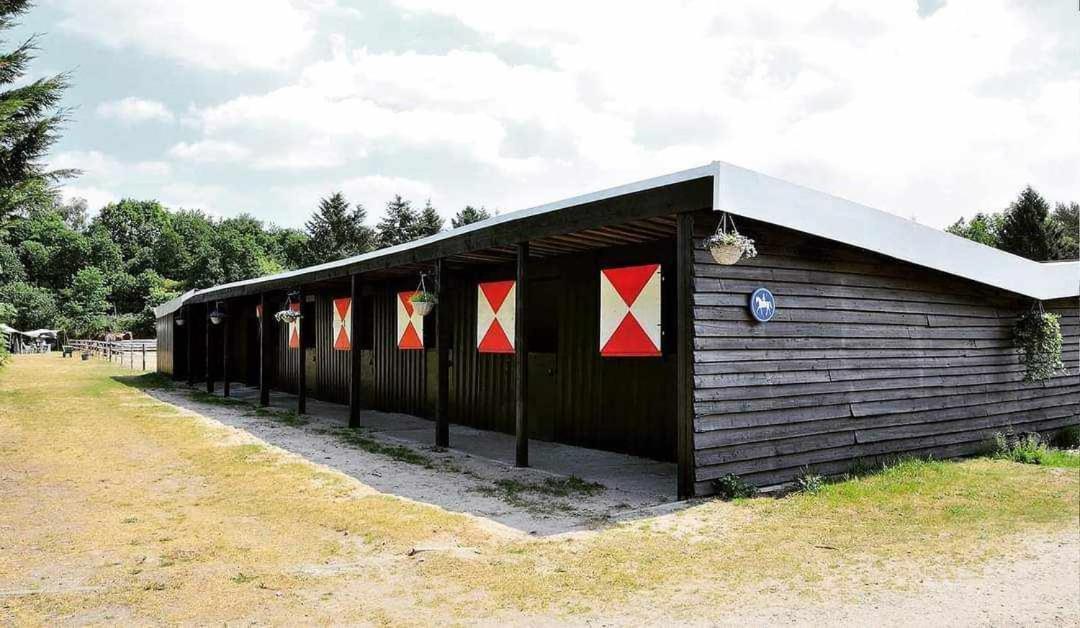 Prachtig Chalet In De Bossen นึนชเปท ภายนอก รูปภาพ